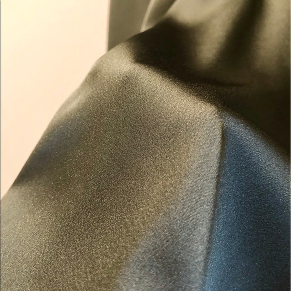 Banana Republic Ruffle V-neck Tank Top XS - Picture 9 of 10